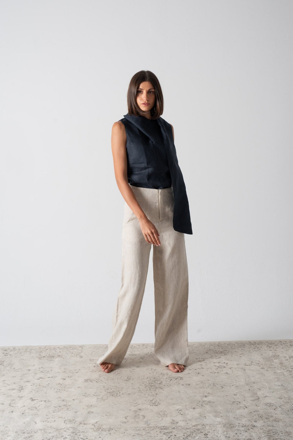 Vaeli Scarf Top Navy Luxmii