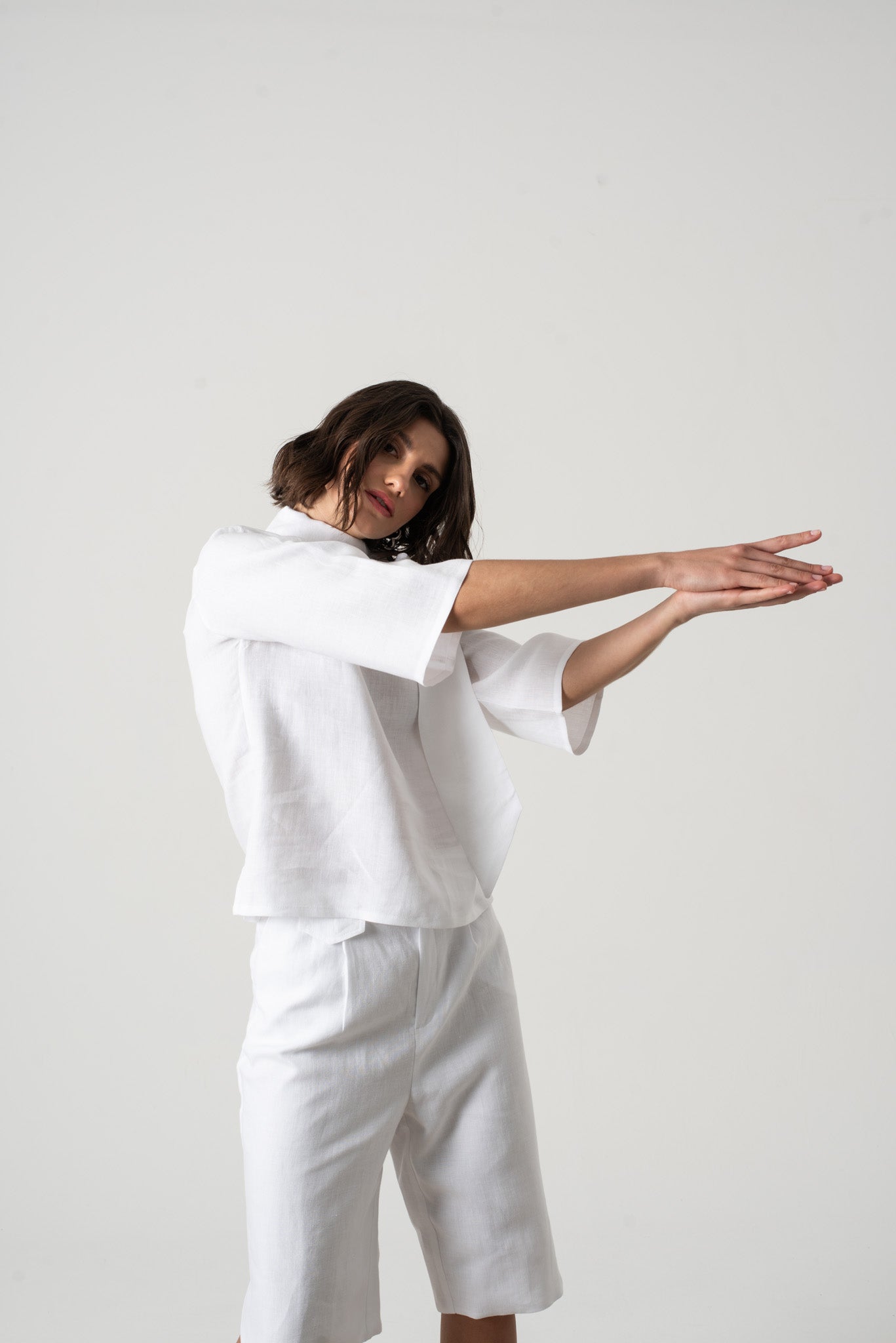 Ari Linen Tie Blouse White Luxmii