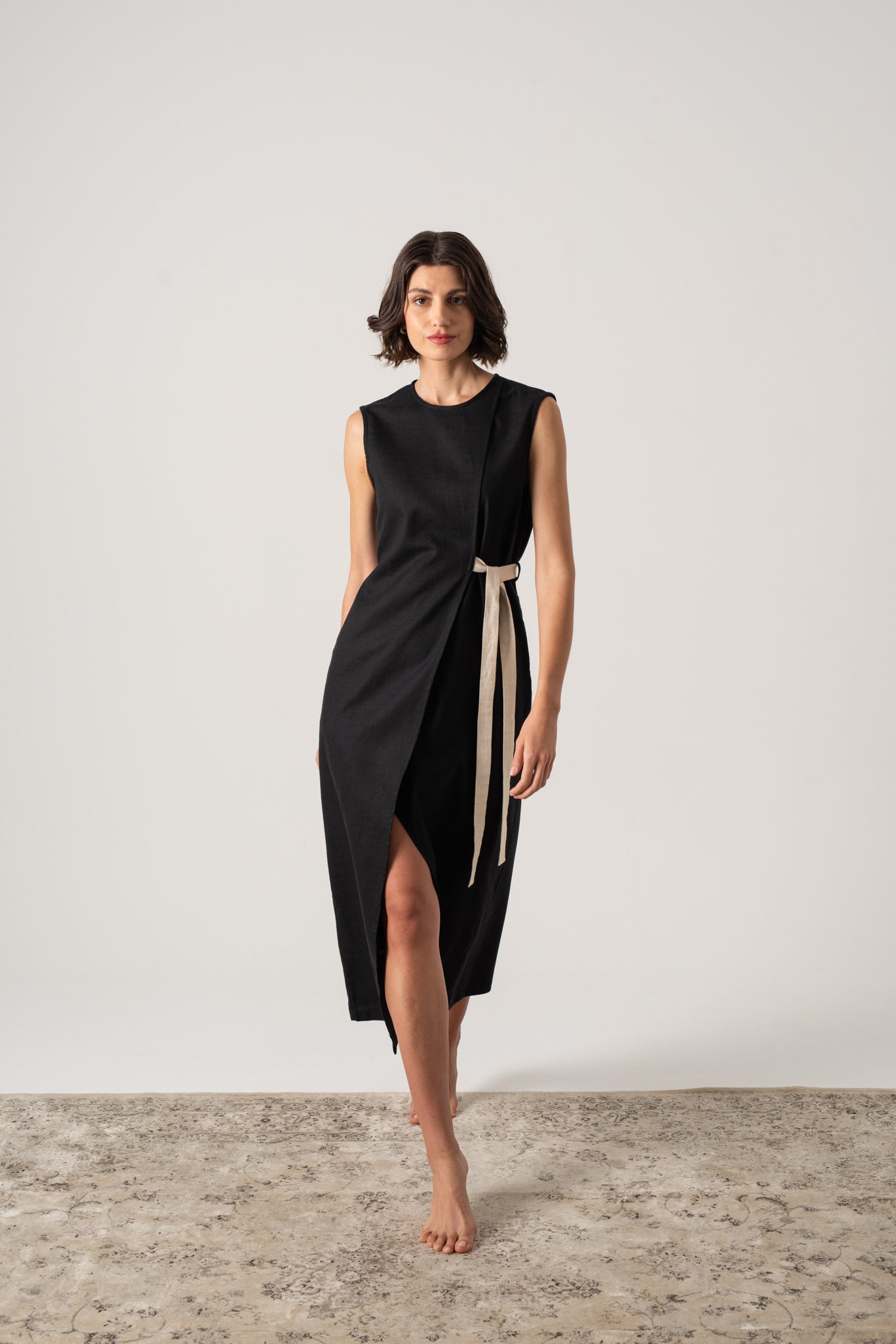 Black linen dress online