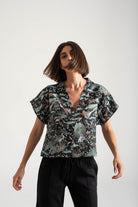 Collo Alto Top Najeon Print Vol. II Luxmii