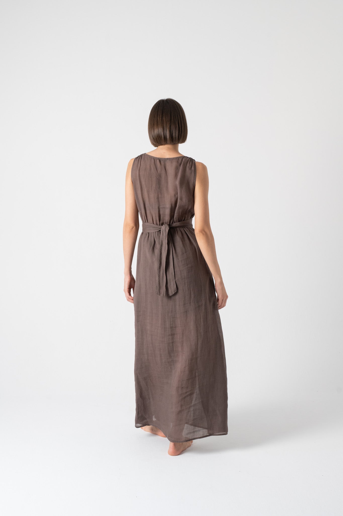 Dress 3 in Ramie brown Luxmii