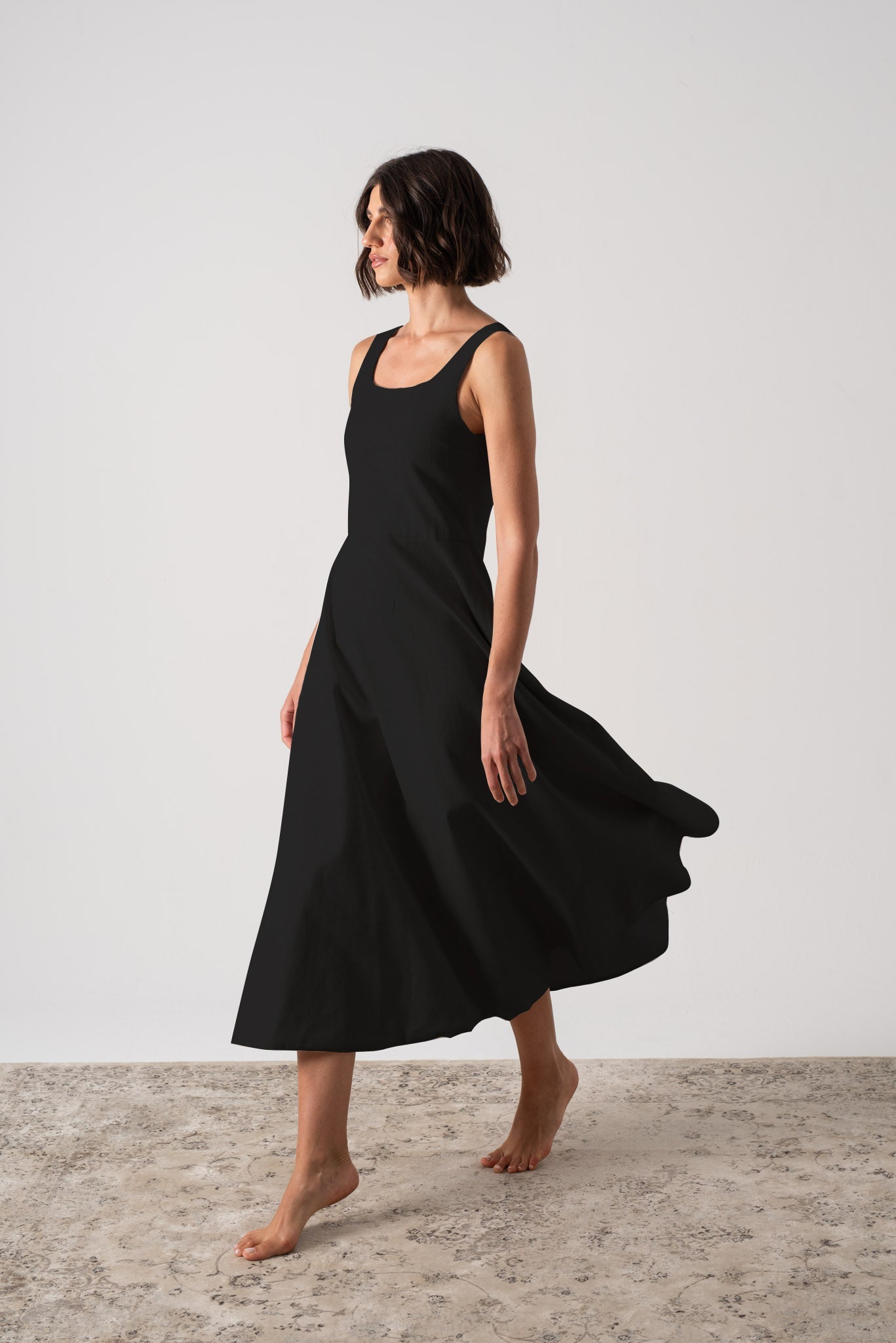 Ionia Linen Midi Dress Black Luxmii