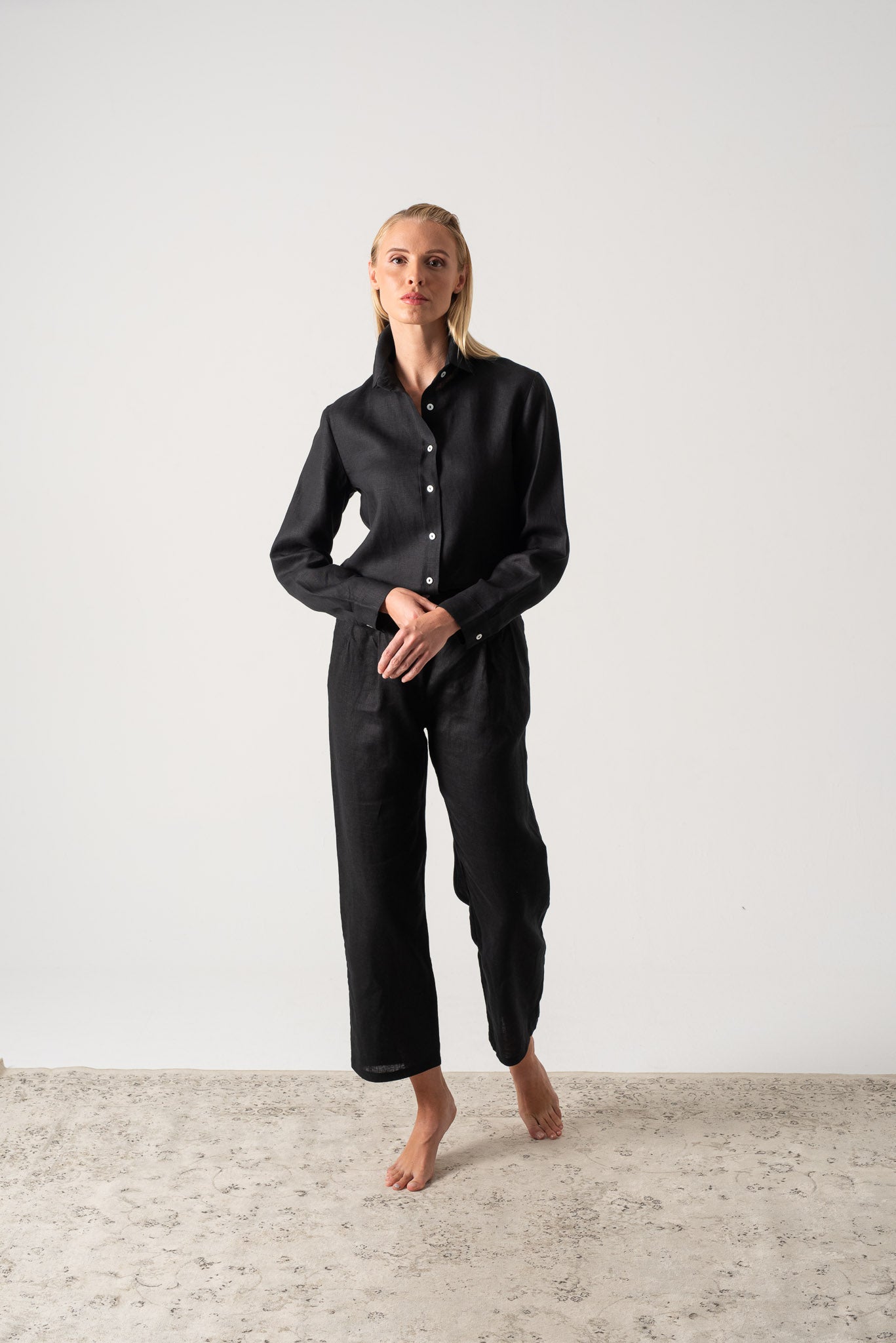 La Classica Linen Shirt Black Luxmii