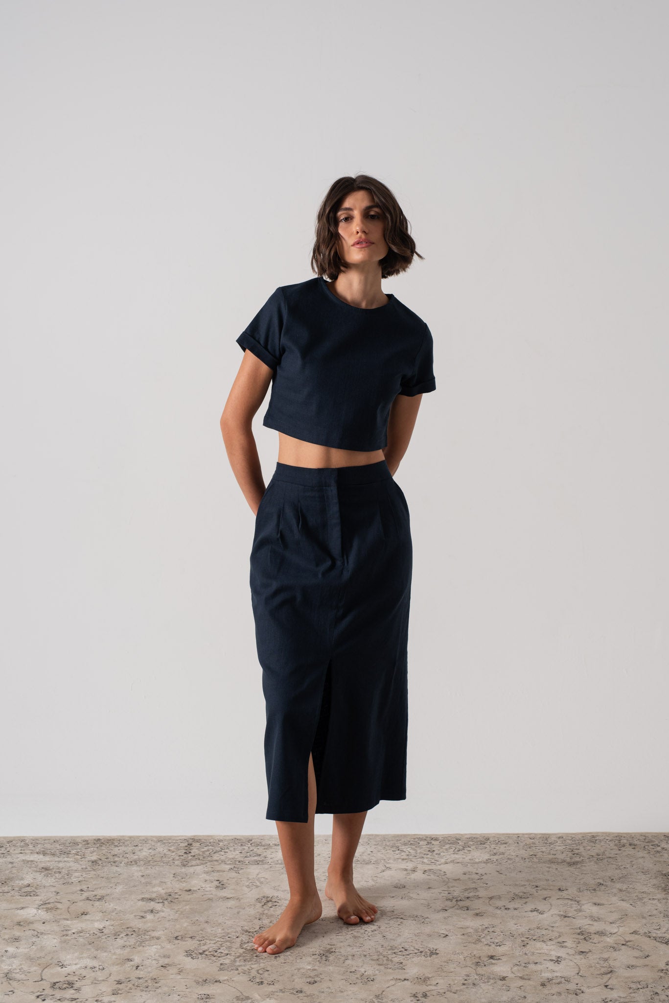 Zafiro Linen Cropped Top in Navy Luxmii