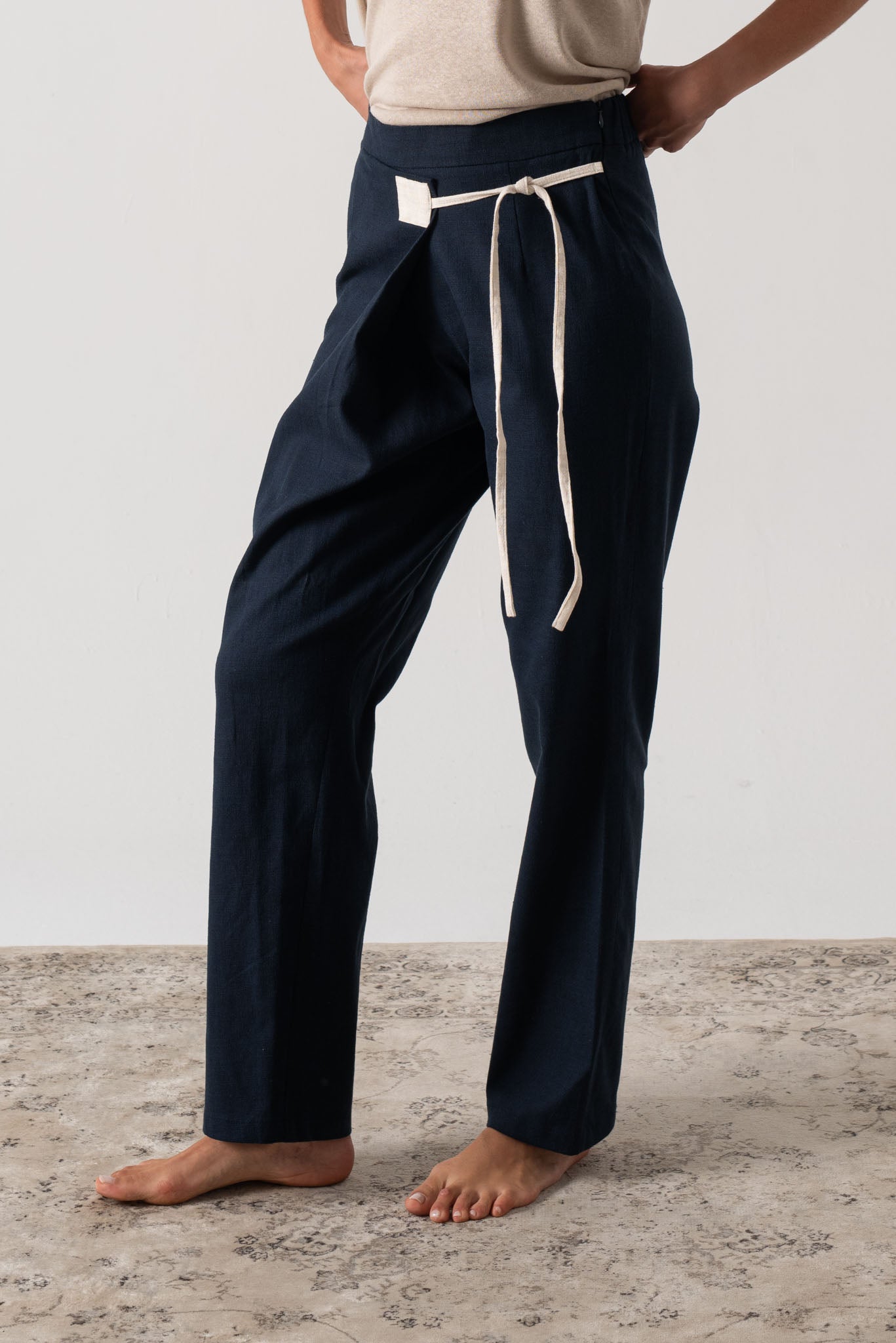 Zephyr Linen Wrap Pant in Navy Luxmii